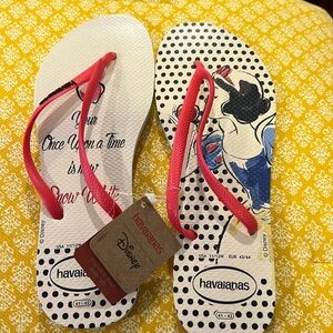 SNOW WHITE HAVAIANAS    SIZE 11/12. Brand new with tags